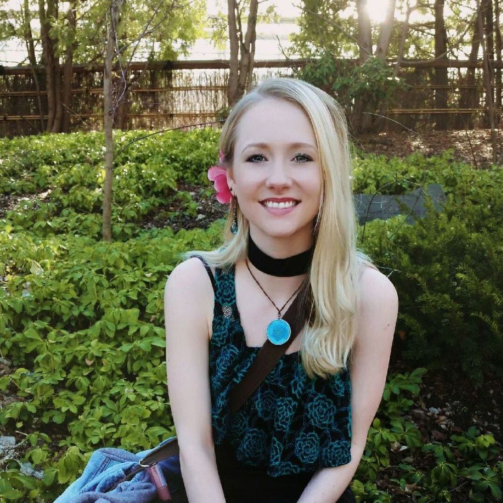 Meet your Posher, Lily